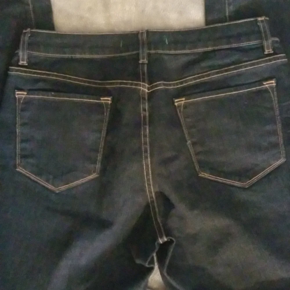 J BRAND jeans - Picture 10 of 10